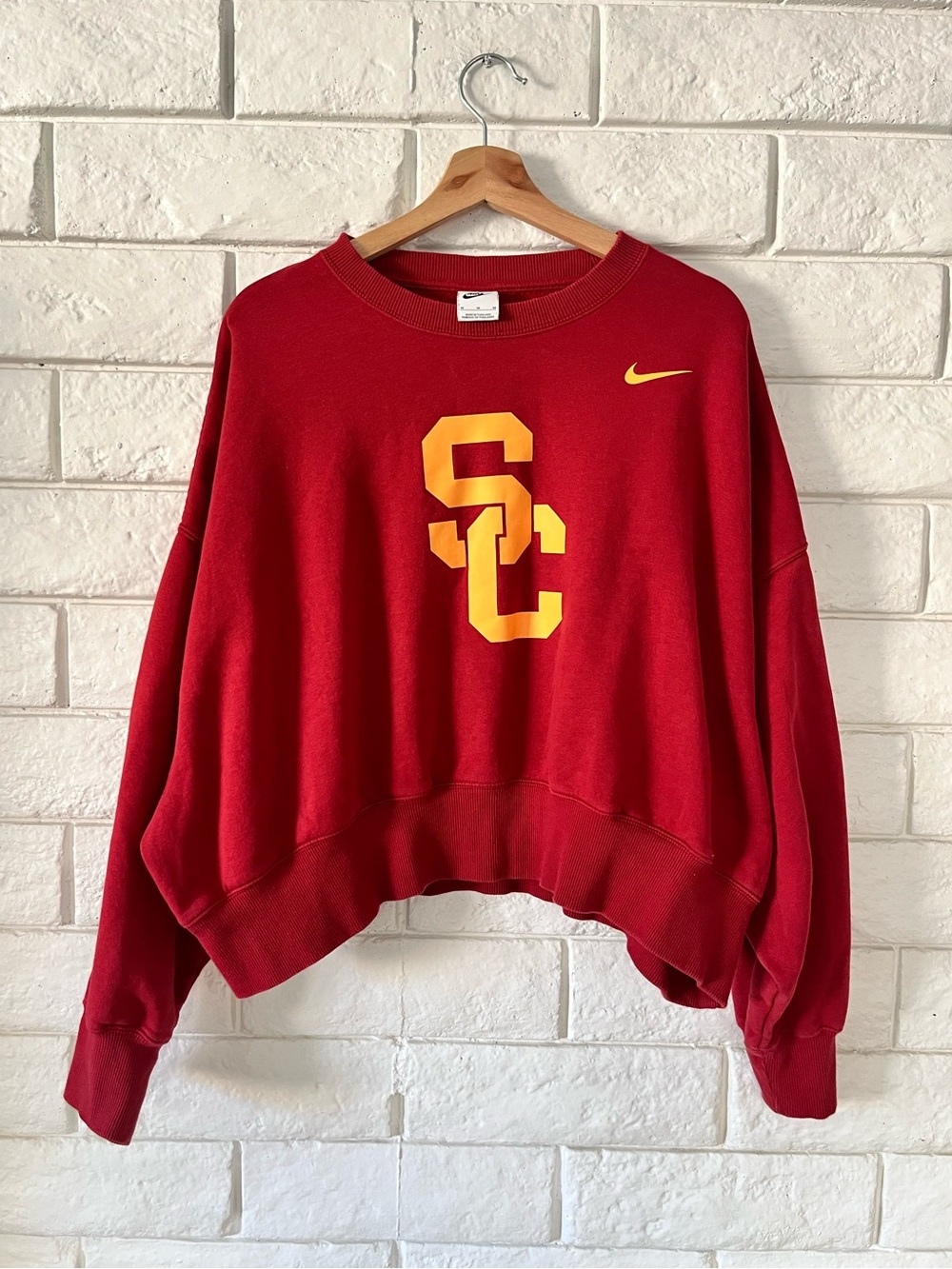 USC Trojans Oversized Crop Sweatshirt Women Medium Red Gold Nike‎ Pullover